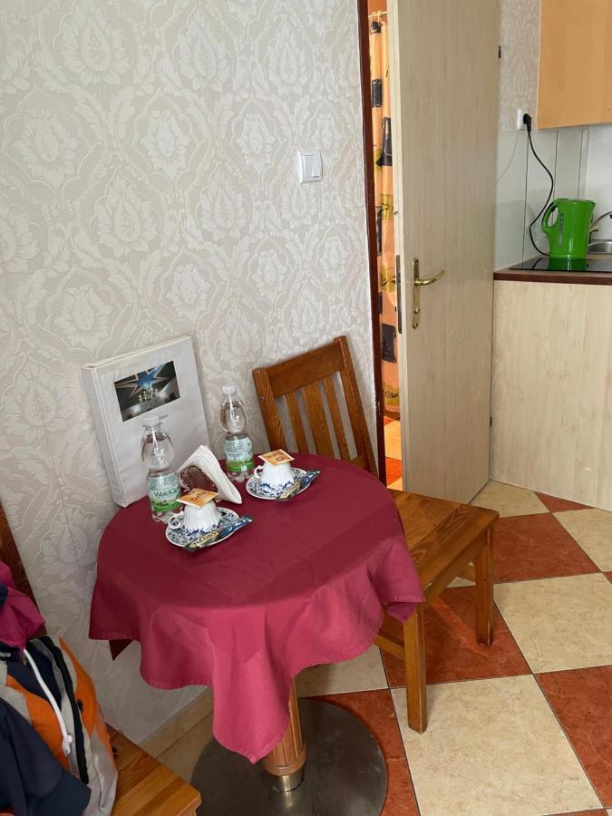 Viktoria Hostel Viena Exterior foto